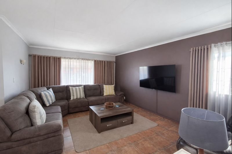 3 Bedroom Property for Sale in Vaalpark Free State